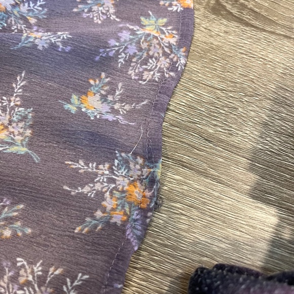 2/$35 or 3/$50 American Eagle Boho Blouse - Picture 6 of 6